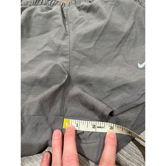 Nike Gray Tempo Shorts Size XS - Picture 2 of 4